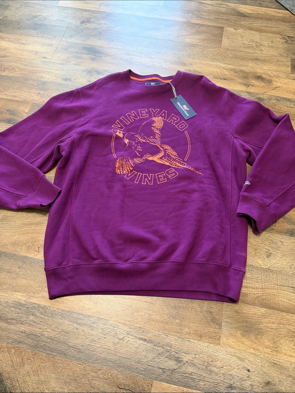 Vineyard Vines sweatshirt